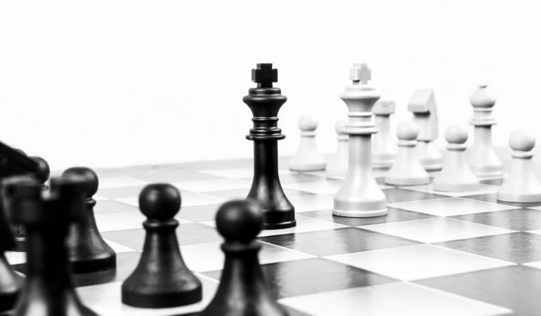 TAKMIČENJE U POGREŠNOM SMJERU